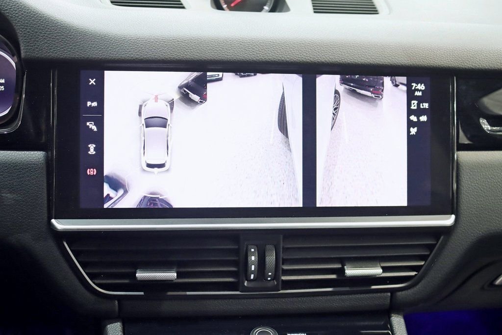 2022 Porsche Cayenne Platinum Edition - Photo 22