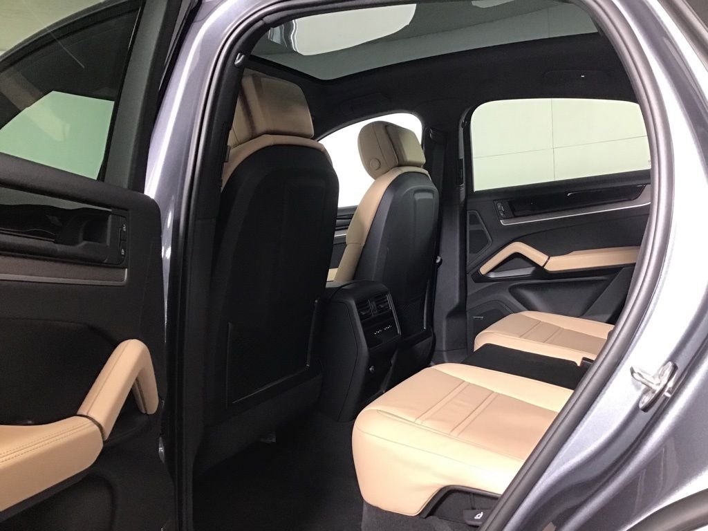 New 2026 Vanadium Grey Metallic Porsche  image 29