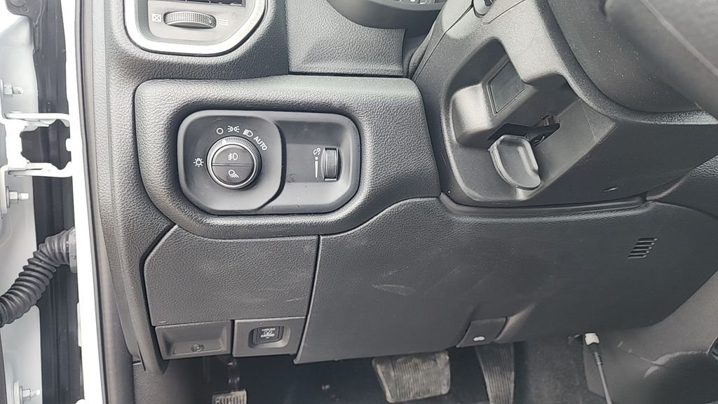 2026 RAM 3500 Tradesman - Photo 15