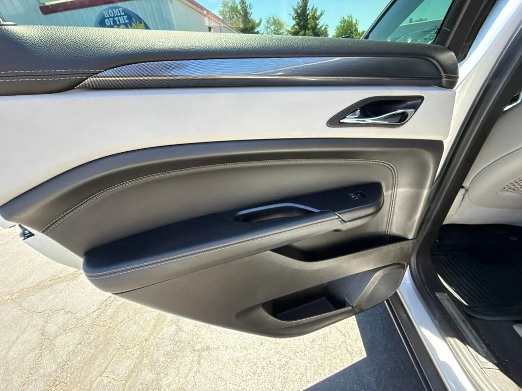 Used 2014 Silver Cadillac Base image 18