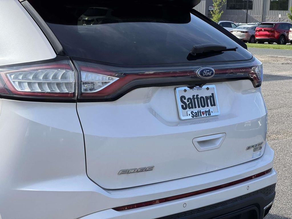 Used 2018 White Ford Sport image 11