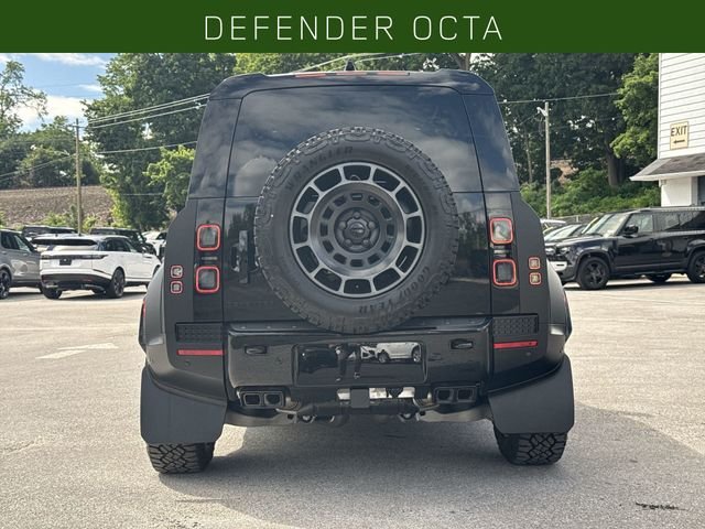 New 2026 Narvik Black Land Rover OCTA image 4