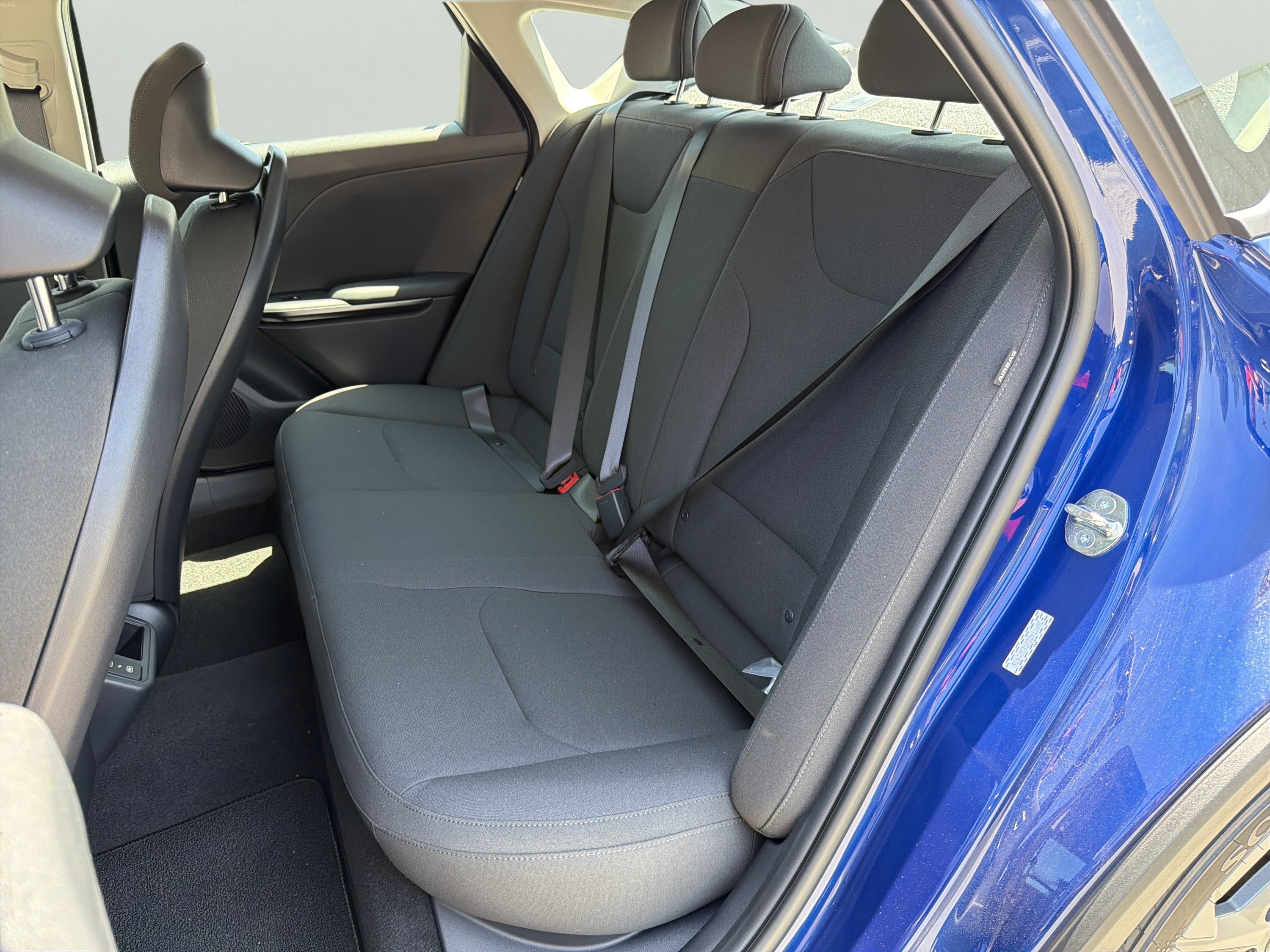 New 2026 Deep Sea Blue Kia LXS image 19