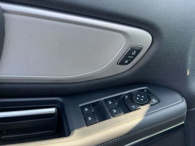New 2027 Glacier Gray Metallic Tri-Coat Ford Active image 14