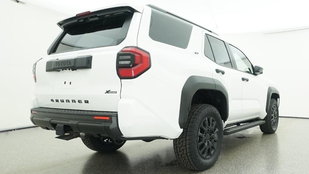 New 2026 Ice Cap Toyota SR5 image 15