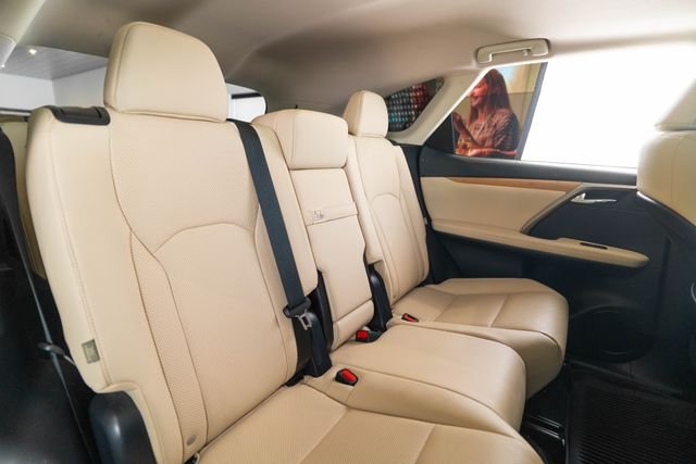 Used 2022 White Lexus 350L image 31