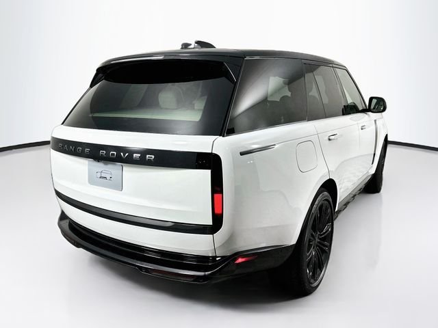 New 2027 White Land Rover SE image 5