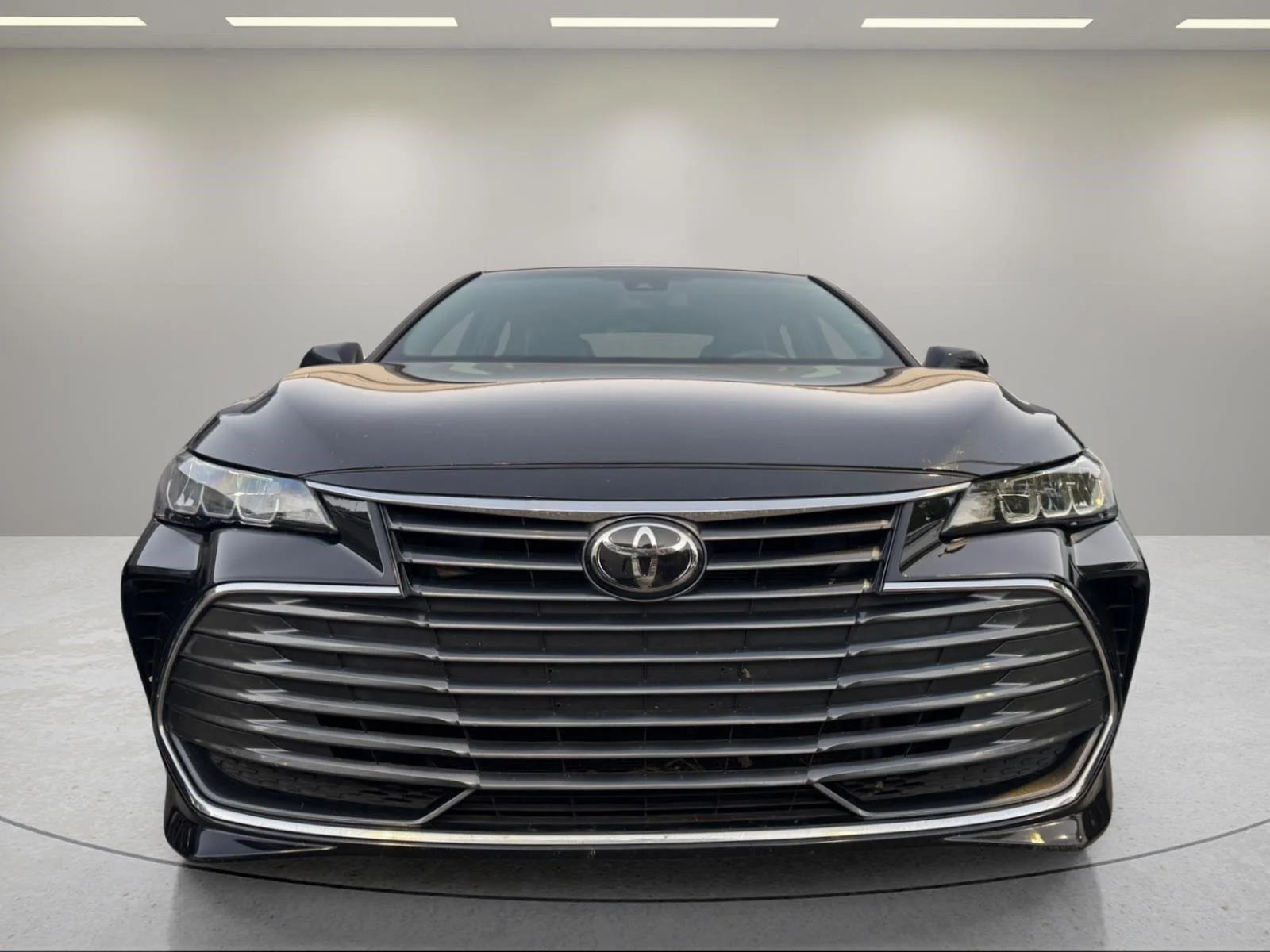 Used 2022 Midnight Black Metallic Toyota XLE image 22