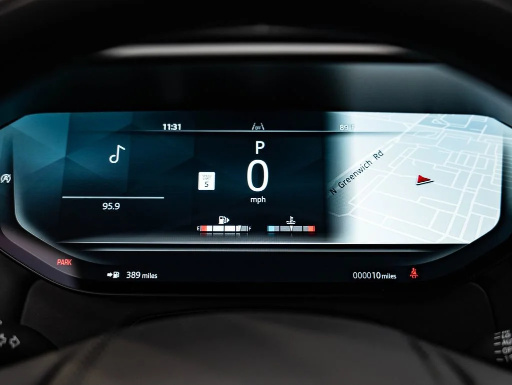 New 2026 Santorini Black Land Rover SE image 32