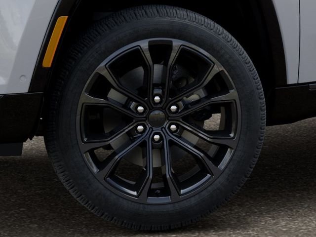 New 2026 Bright White Clear-Coat Exterior Paint Jeep Summit Obsidian image 8