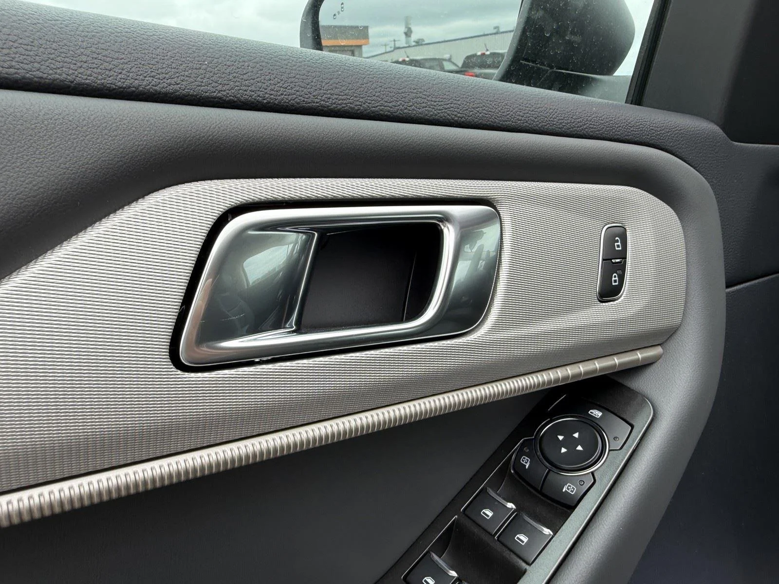 New 2026 Carbonized Gray Metallic Ford Active w/100A Pkg image 14