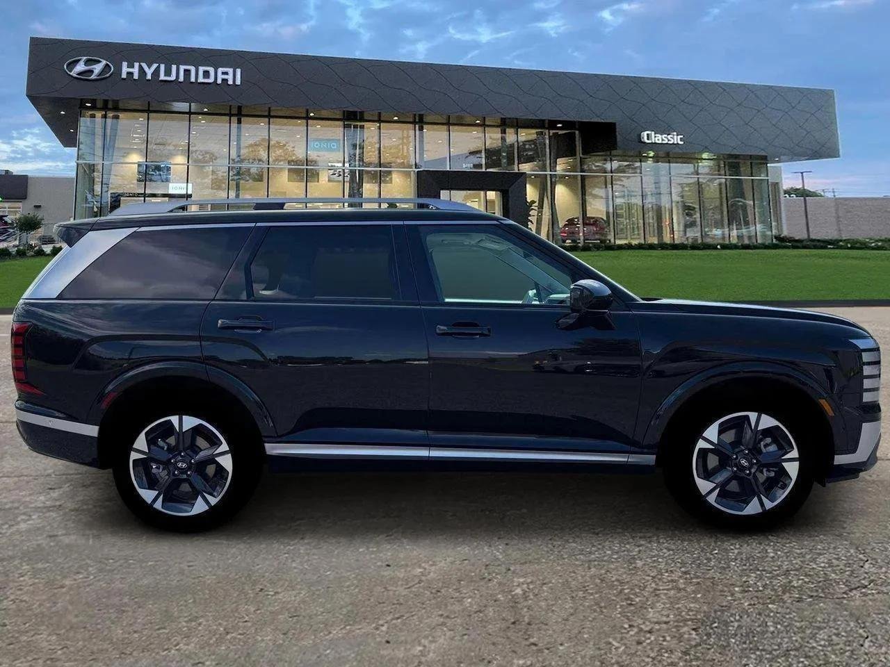 New 2026 Abyss Black Pearl Hyundai Limited image 9