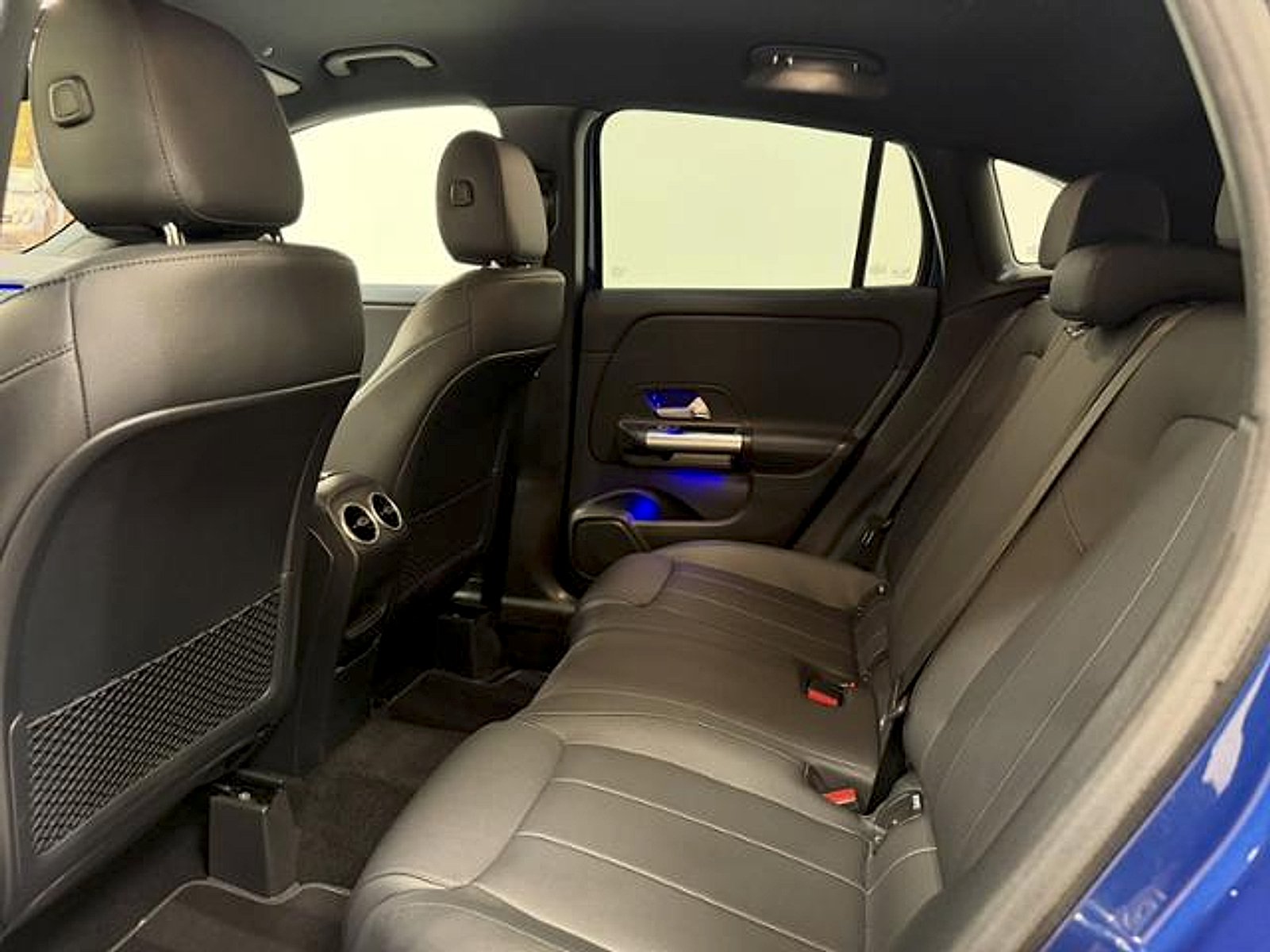Certified Used 2025 Starling Blue Metallic Mercedes-Benz 4MATIC® image 19