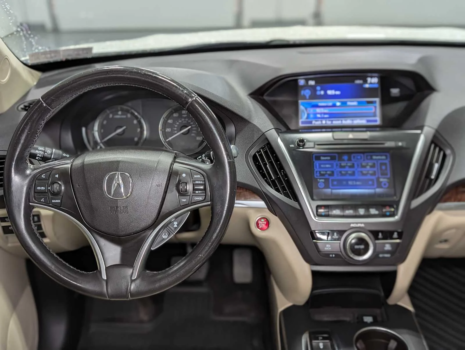 Used 2017 White Diamond Pearl Acura w/Technology Pkg image 4