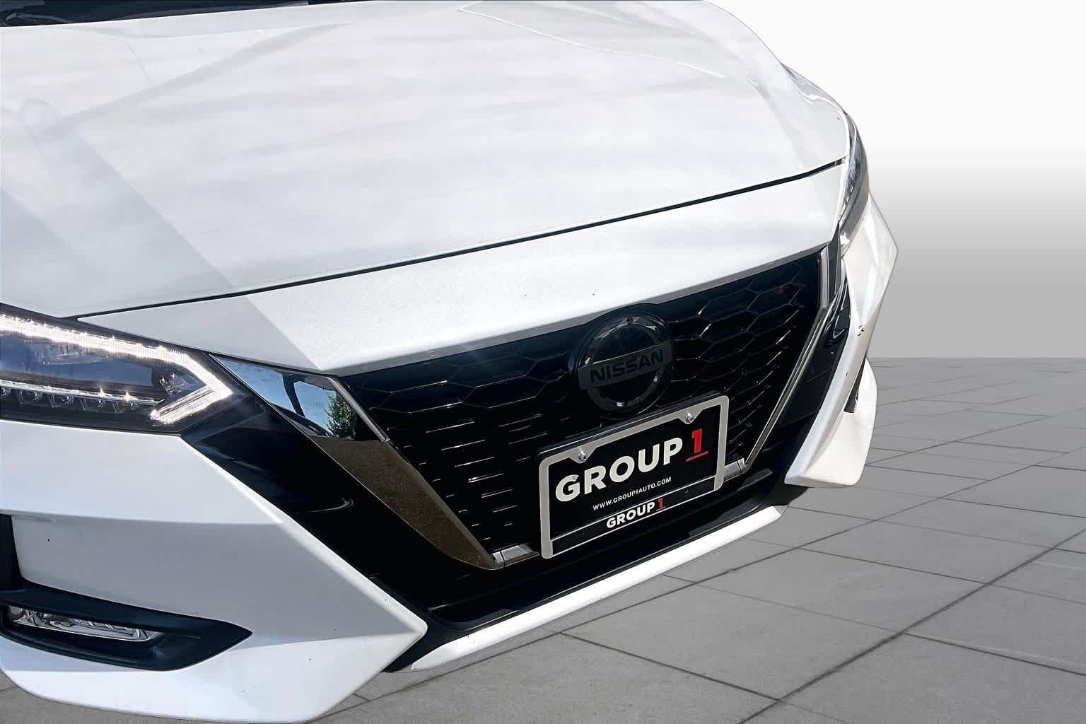 Used 2023 Aspen White Tricoat Nissan SR image 30