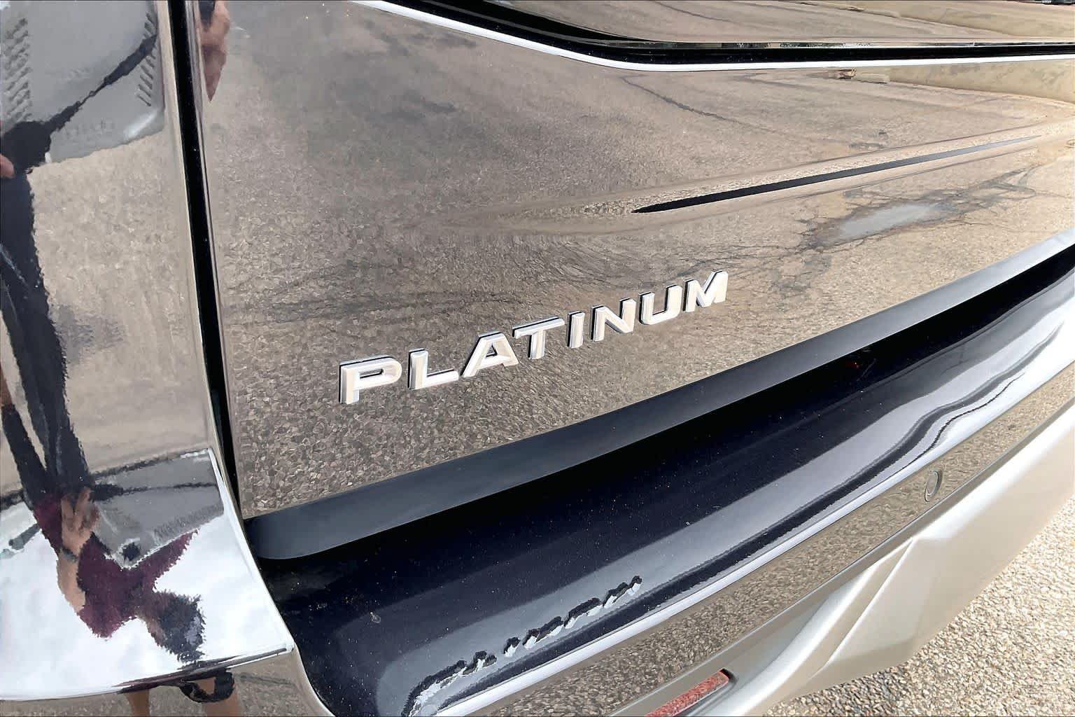 New 2026 Agate Black Metallic Ford MAX Platinum® image 15