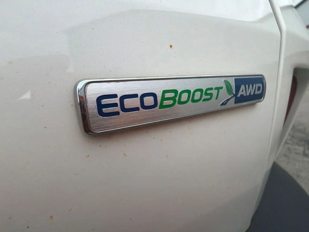 Used 2020 White Ford SEL image 12