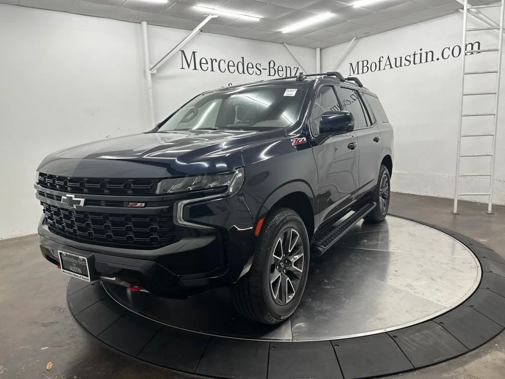 Used 2023 Blue Chevrolet Z71 image 3