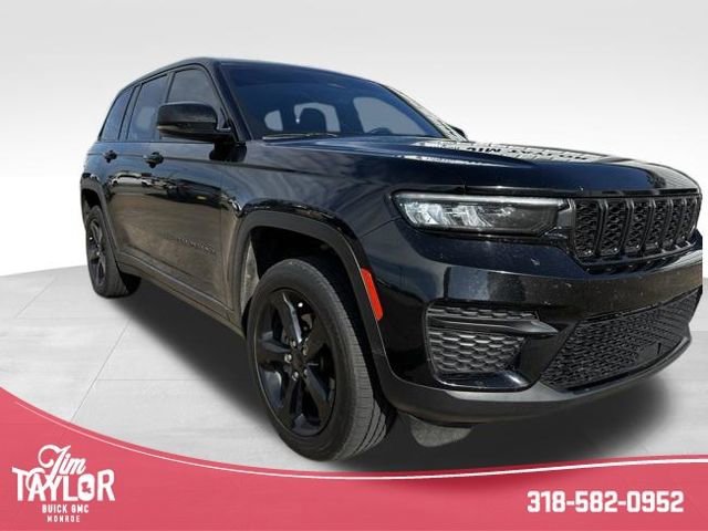 2022 Jeep Grand Cherokee Altitude's photo