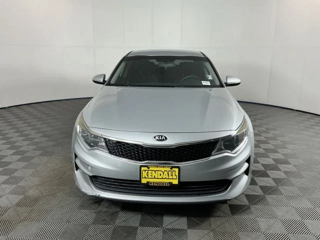Used 2018 Silver Kia LX image 2