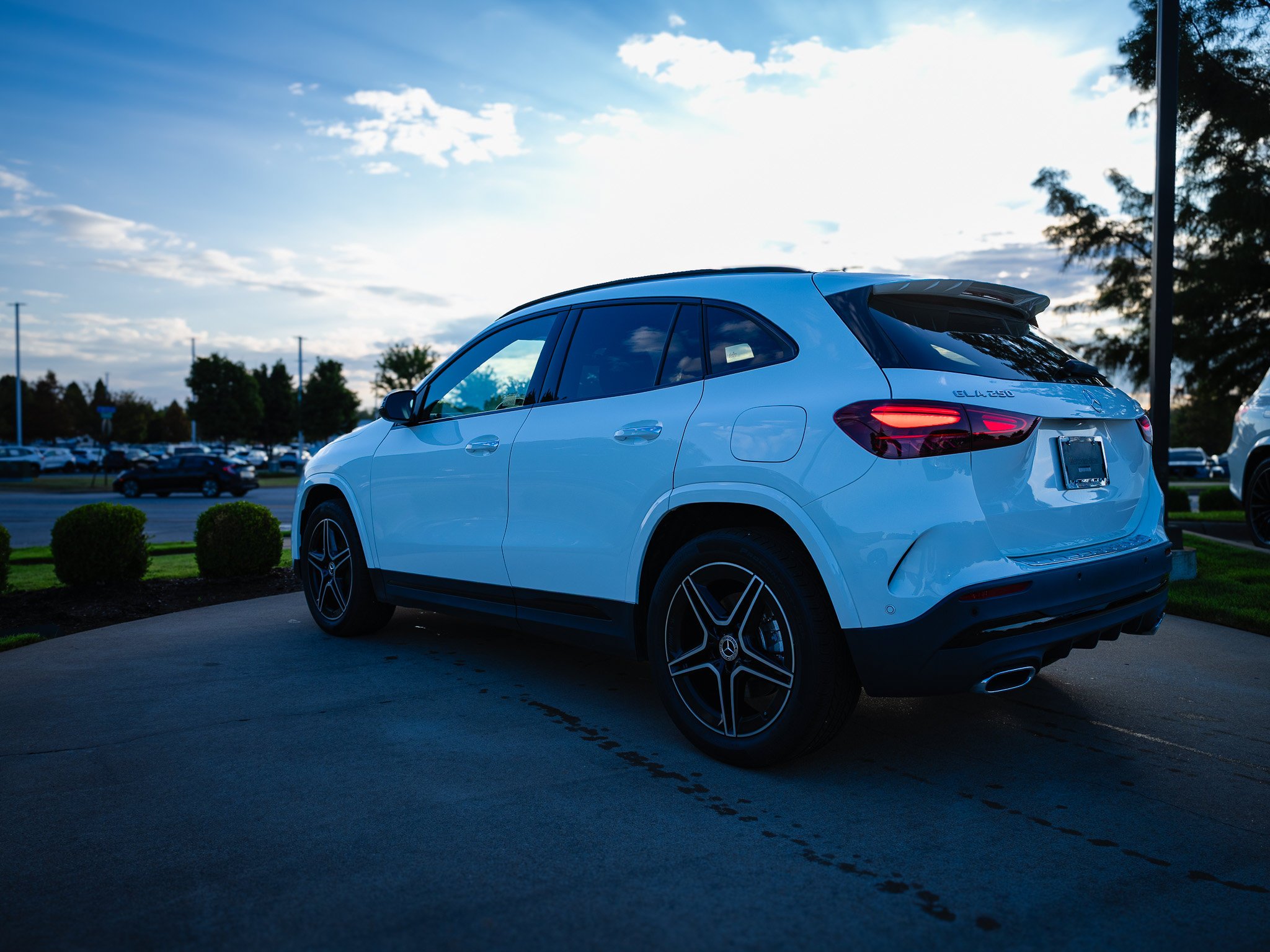 Certified Used 2025 Polar White Mercedes-Benz GLA 250 image 4