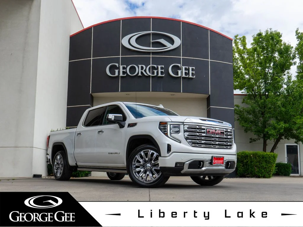 Used 2023 White GMC Denali image 1