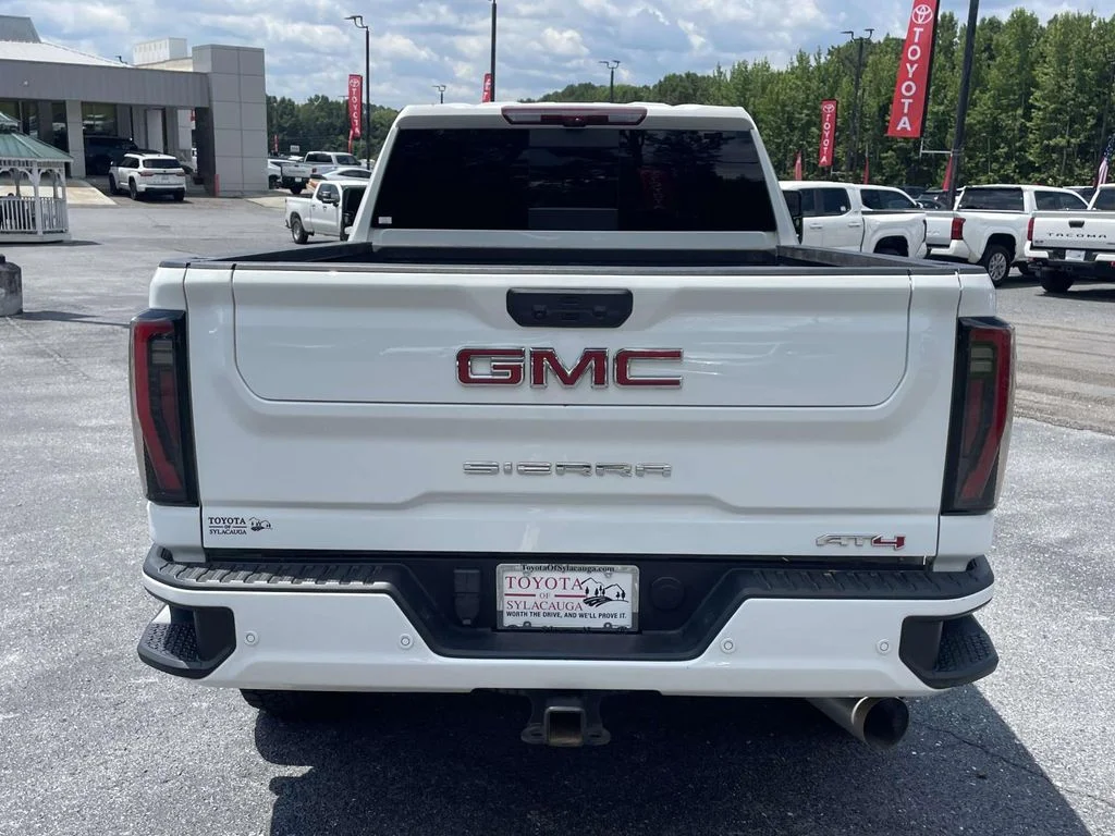 Used 2024 Summit White GMC AT4 image 3