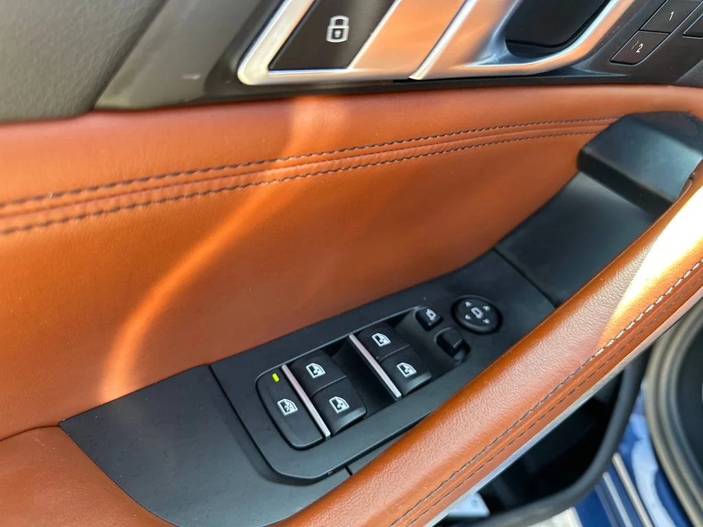 Used 2023 Blue BMW xDrive40i image 19