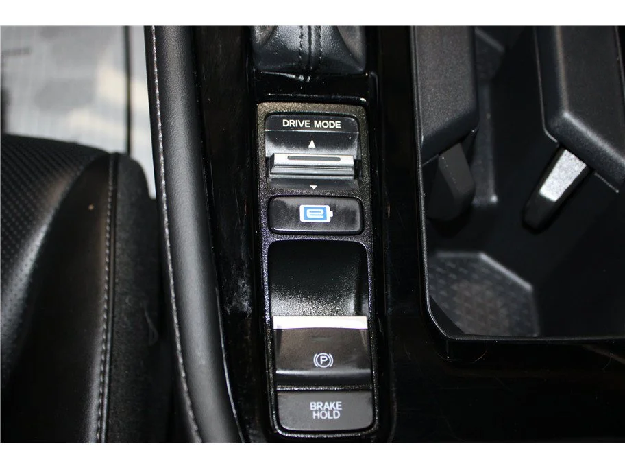 2024 Honda Accord Hybrid Touring - Photo 32