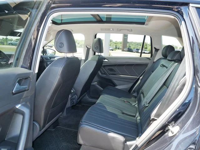 Certified Used 2022 Black Volkswagen 2.0T SE image 17