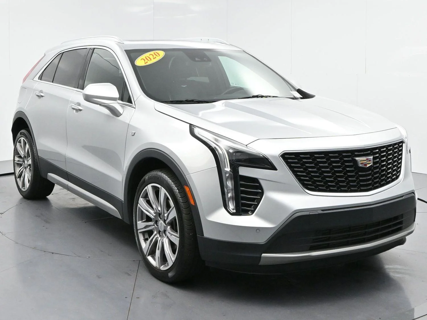 Used 2020 Radiant Silver Metallic Cadillac FWD Premium Luxury image 2