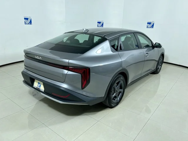 New 2026 STEEL GREY Kia LXS image 5