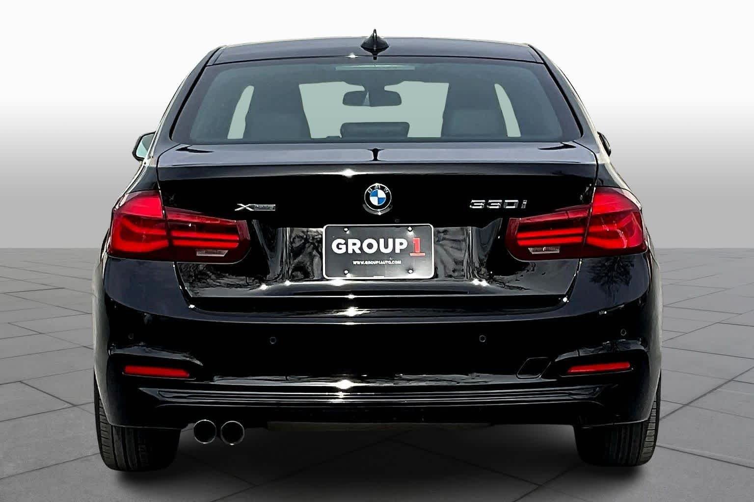 Used 2018 Jet Black BMW 330i xDrive image 4