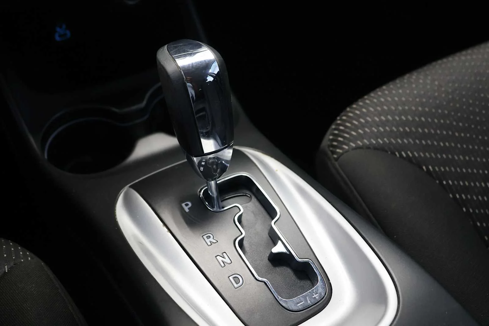 Used 2020 Pitch Black Clearcoat Dodge SE Value image 23