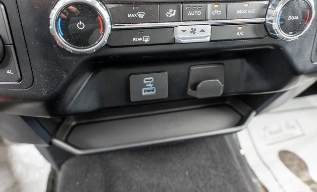 Used 2024  Ford XLT image 27