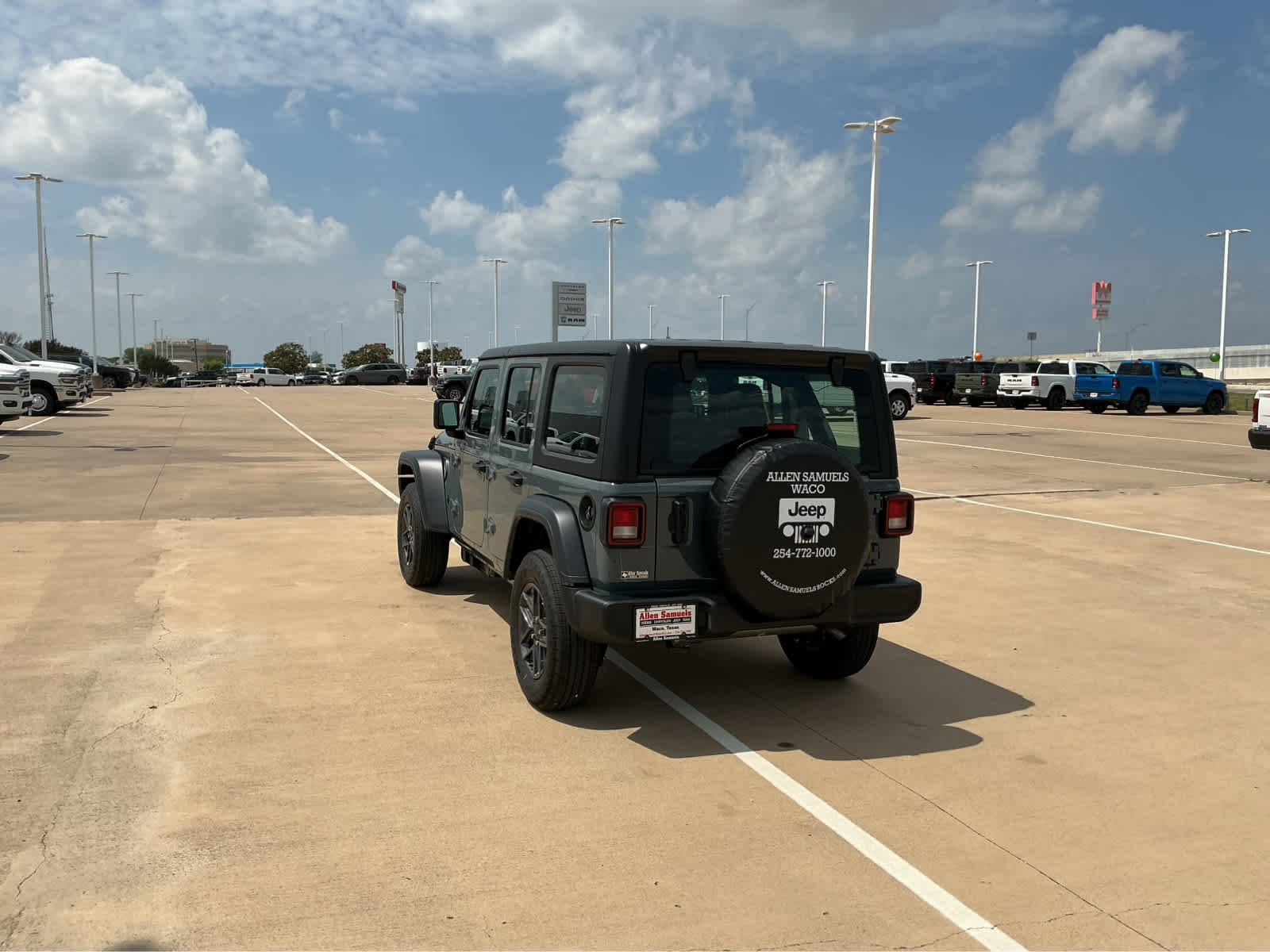 New 2026 Anvil Clear-Coat Exterior Paint Jeep Sport image 9