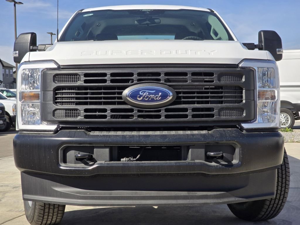 New 2026 Oxford White Ford XL image 18