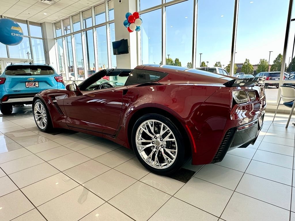 Used 2018 LONG BEACH RED METALLIC TINTCOAT Chevrolet Z06 1LZ image 5
