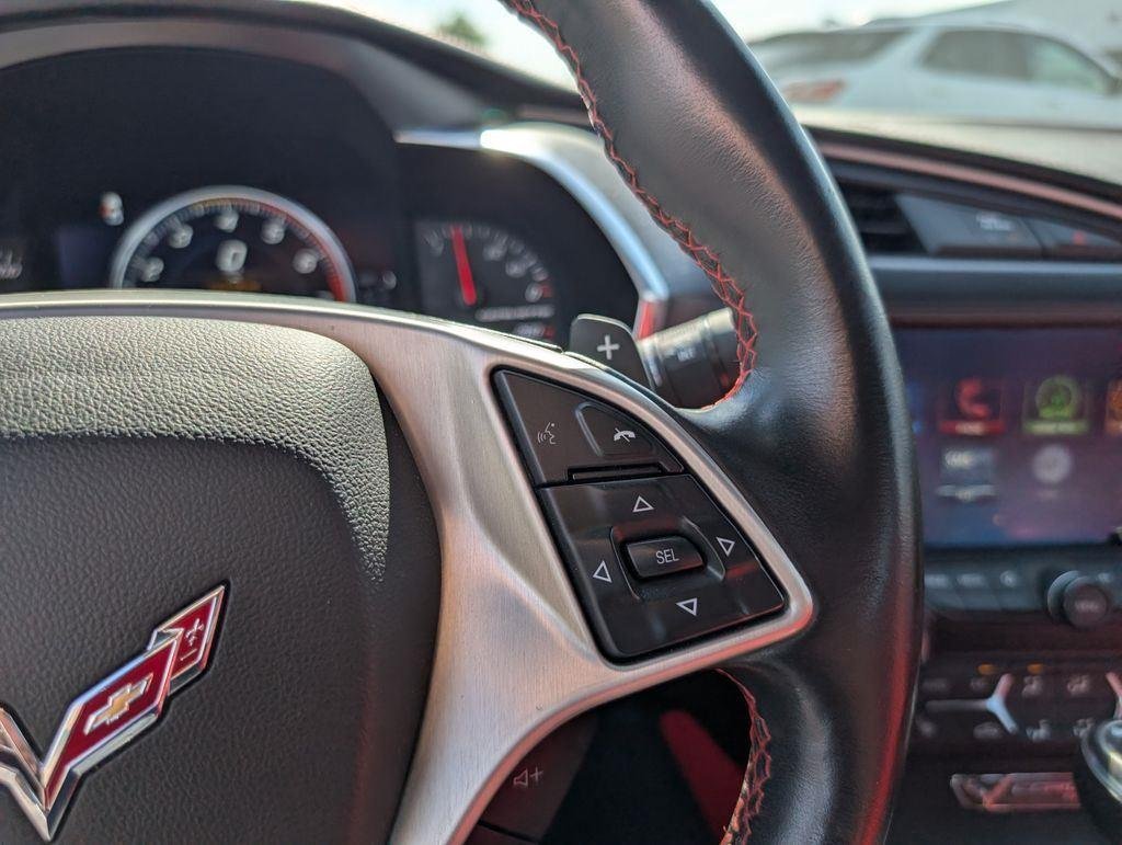 Used 2015 Arctic White Chevrolet Stingray image 15
