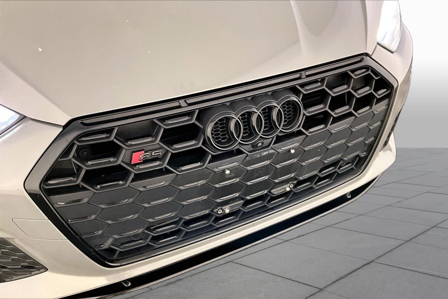 Used 2022 Quantum Gray Audi Premium Plus image 32