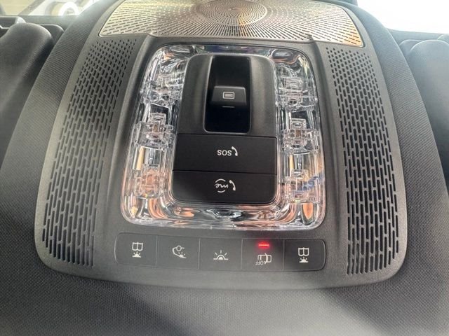 Certified Used 2025  Mercedes-Benz GLS 450 image 17