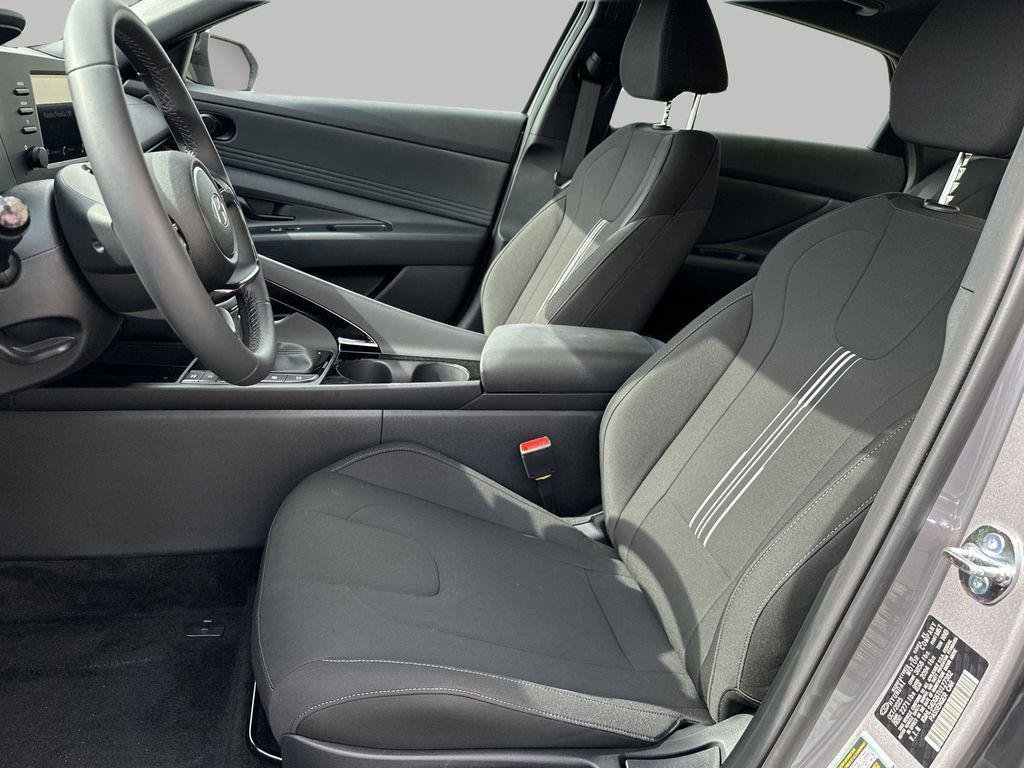 New 2026 Fluid Metal Hyundai SEL Sport Premium image 9