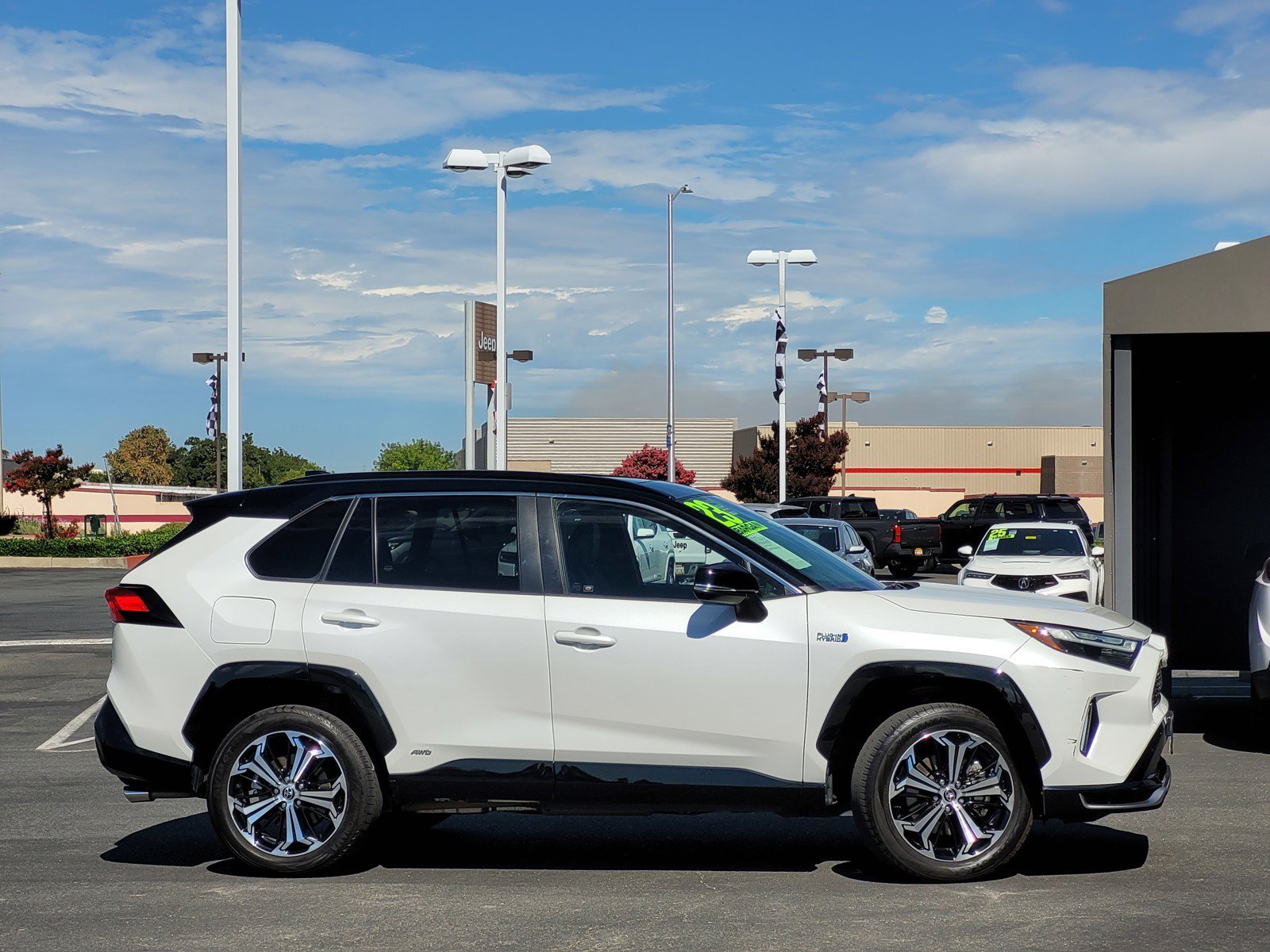 Certified Used 2023  Toyota XSE image 3