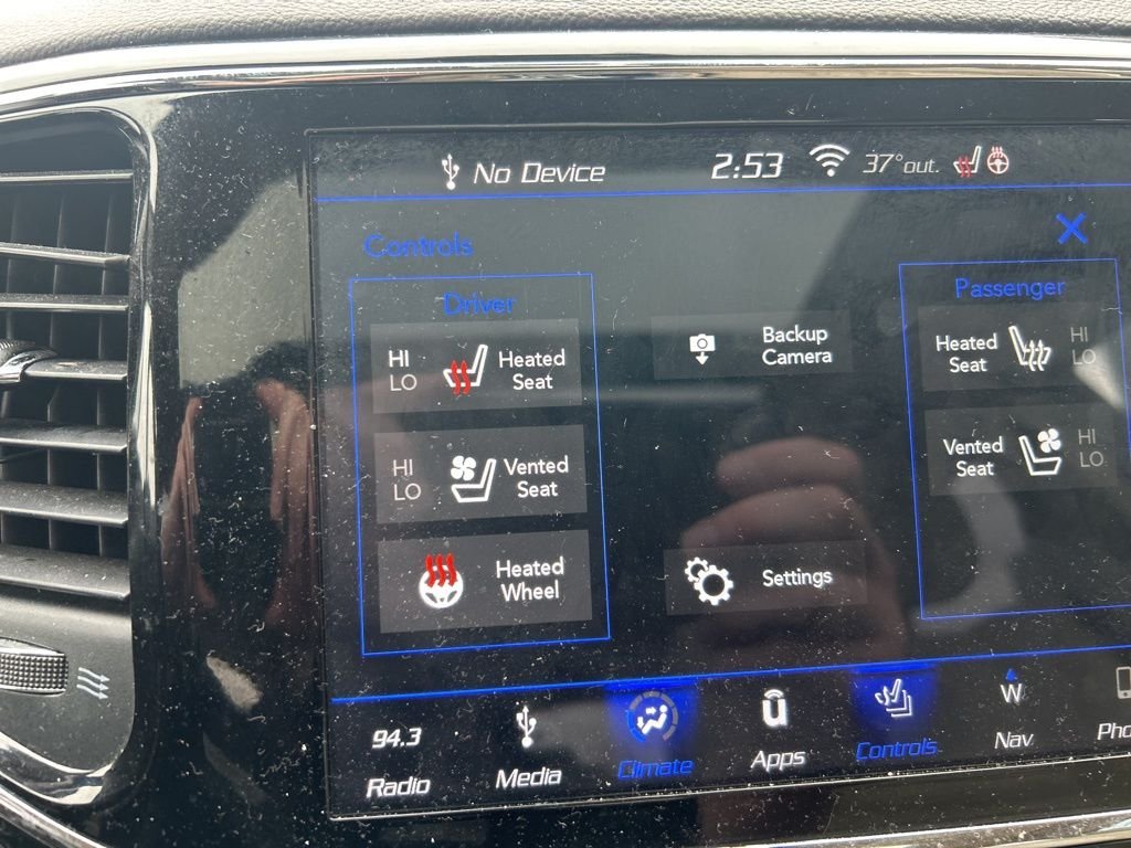 Used 2019 White Jeep Overland image 29