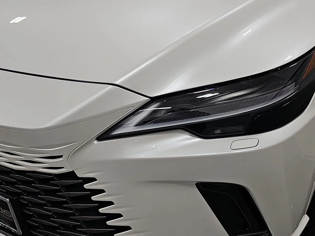 New 2026 Eminent White Pearl Lexus LUXURY image 30