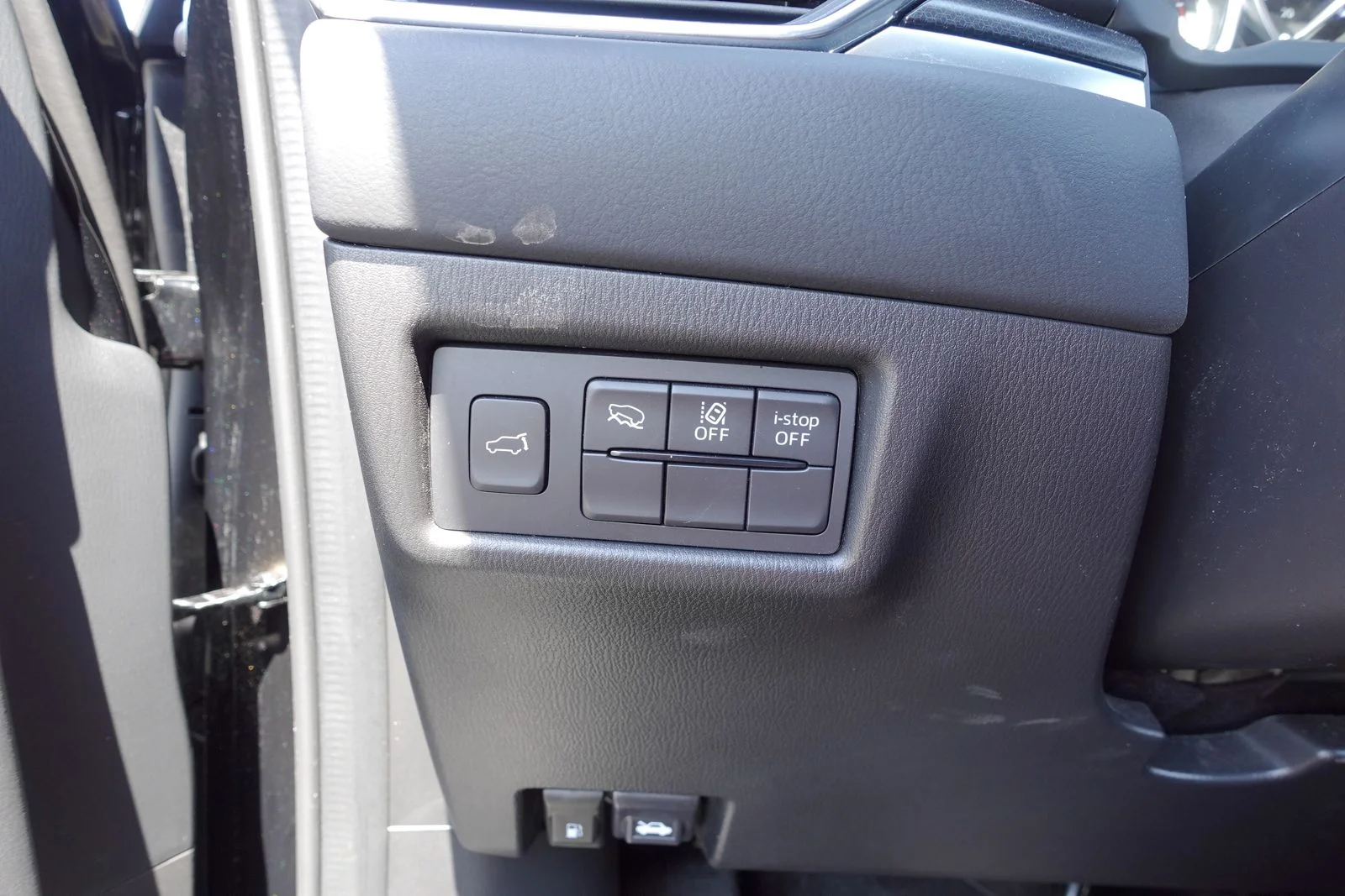 Certified Used 2025 Jet Black Mica Mazda 2.5 S Carbon Edition image 20