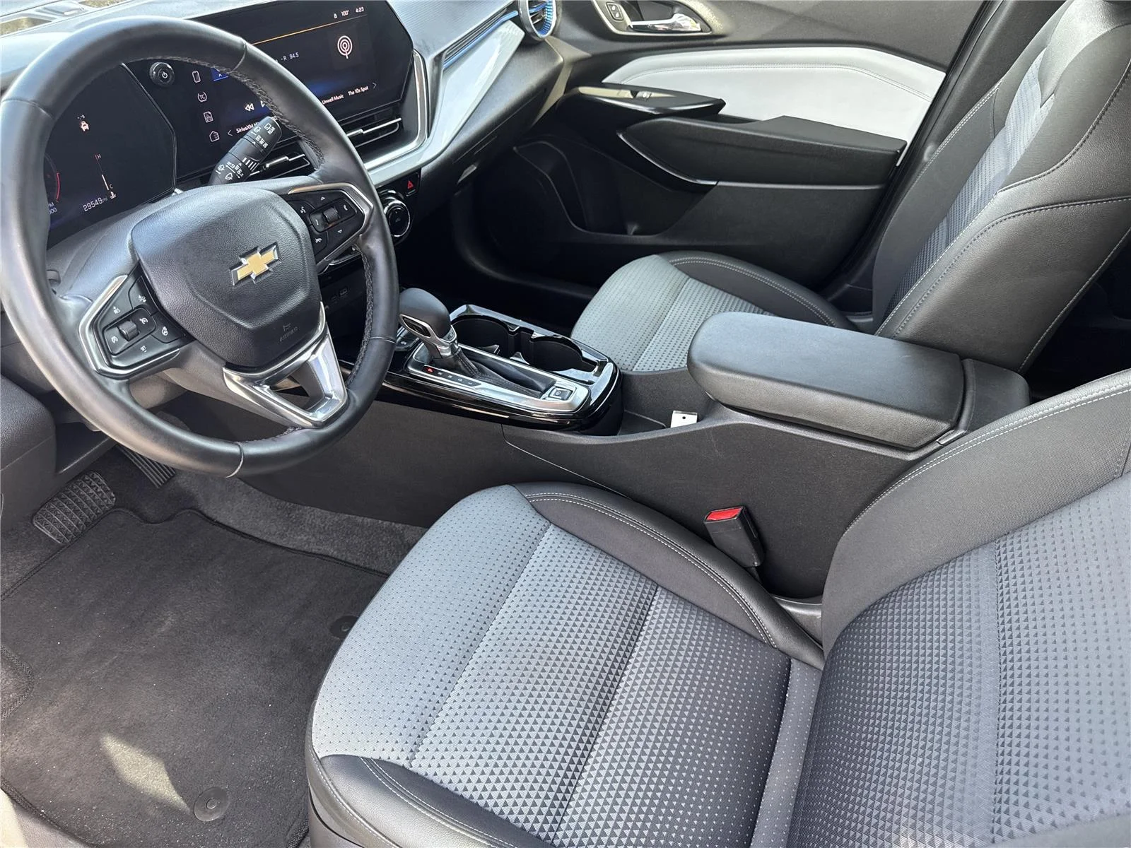 Used 2025 Cypress Gray Chevrolet LT image 11
