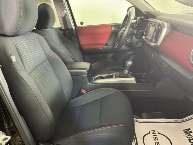 Used 2017 Black Toyota SR5 image 4