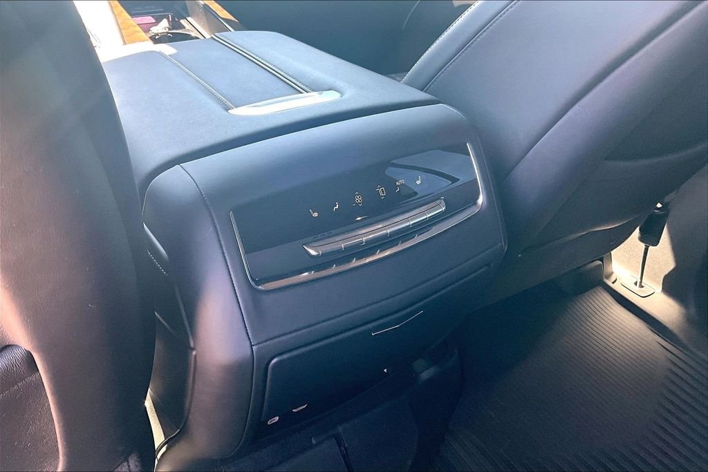 Used 2024 Gray Cadillac Sport Platinum image 24