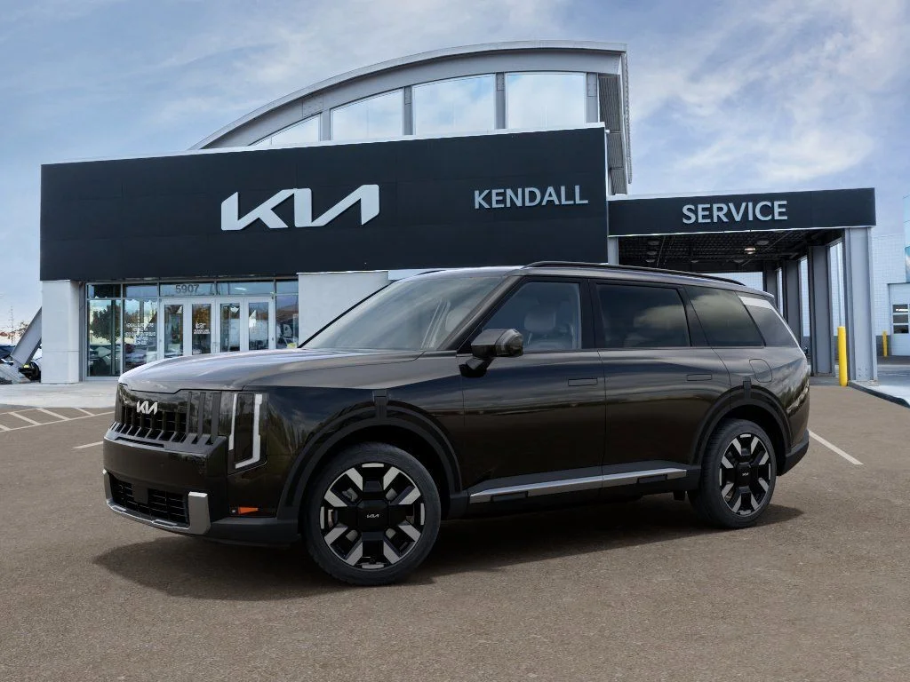 New 2027 Black Kia S image 3